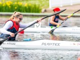 2015 05 20-24 ICF Kanu Sprint Weltcup Duisburg

Vom 20. - 24. Mai 2015 fand auf der Regattabahn in Duisburg der ICF Kanu Sprint Weltcup statt. 

Athleten mit Behinderung (Para-Kanu) und ohne Behinderung aus der ganzen Welt kämpften gemeinsam um die Medaillen und Podestplätze. 

Der Weltcup in Duisburg war nach den Europameisterschaften 2015 ein weiterer wichtiger Schritt auf dem Weg zu den Paralympics 2016 in Rio. 

Das Team um Bundestrainer Mathias Neubert konnte zahlreiche Medaillen erreichen und damit an die Erfolgen der Europameisterschaft anknüpfen.

Der Deutsche Kanu Verband (DKV) hat bereits eine Kooperation mit dem Deutschen Behinderten Sportbund (DBS) geschlossen, um die Fachkompetenz im Kanusport auf allen Ebenen mit den Kompetenzen des DBS zu bündeln.