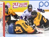 Gangneung, Korea - 12/04/2017 - Gangneung 2017 World Para Ice Hockey Championships A-Pool in the Gangneung Hockey Center. First day of competition. Match Korea x Germany. Photo by Ivo Gonzalez/Pocog